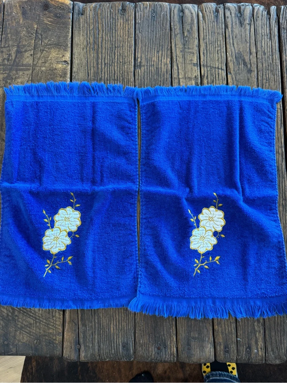 Blue Floral Embroidered Hand Towels - Canon